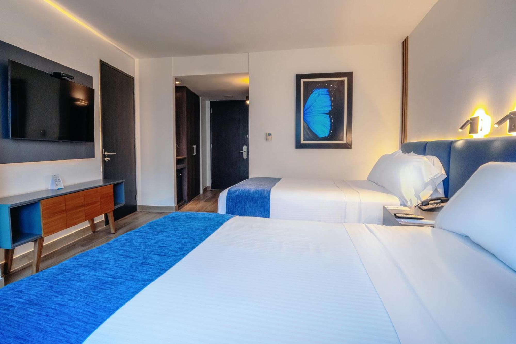 Wyndham Guayaquil, Puerto Santa Ana Hotel Kültér fotó A room at the hotel